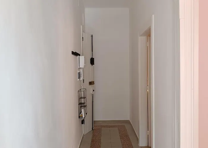 Interno24 アパート